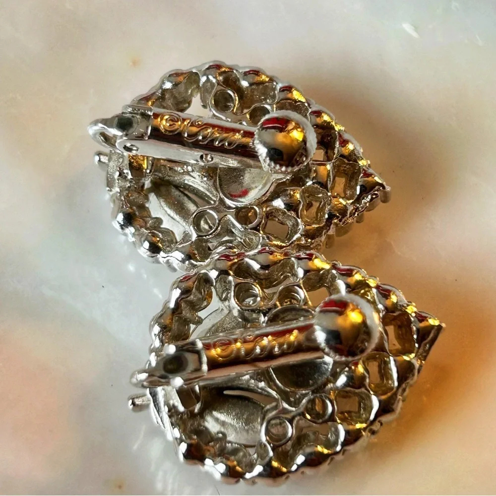 Coro vintage clip-on earrings, rhinestone floral, leaf Elegant Special Occasion - Picture 5 of 5